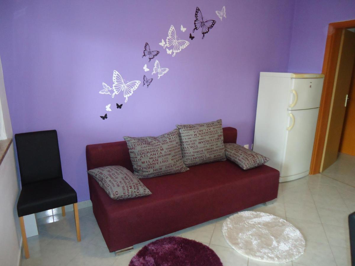 Apartment Lili *